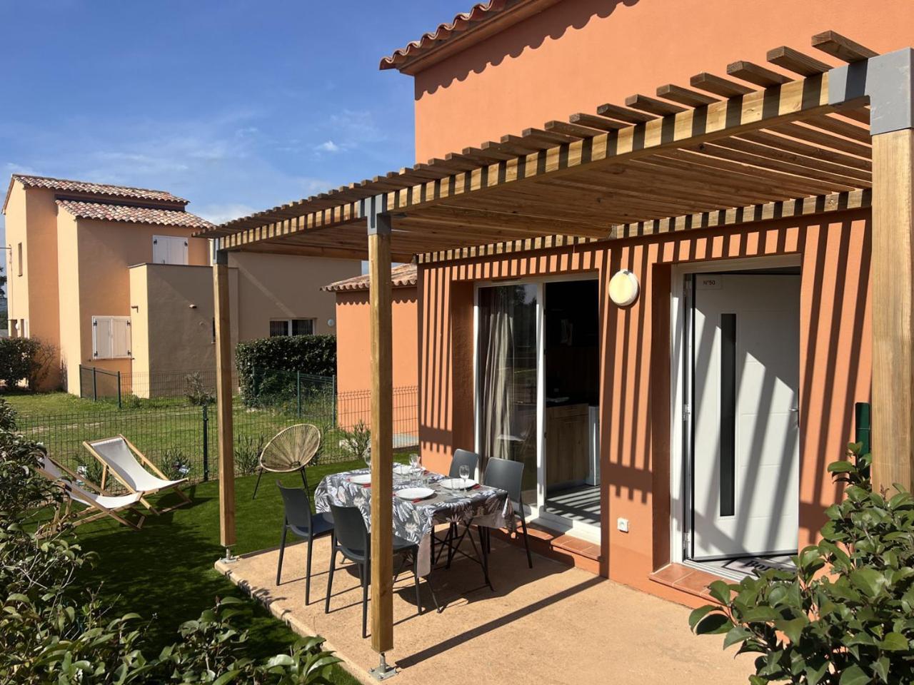 Residence Hoteliere Les Hameaux De Saint Cyprien Appartement 2 Chambres Lecci Ngoại thất bức ảnh